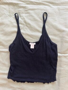 Bozzolo Black Ribbed V-Neck Cropped Camisole